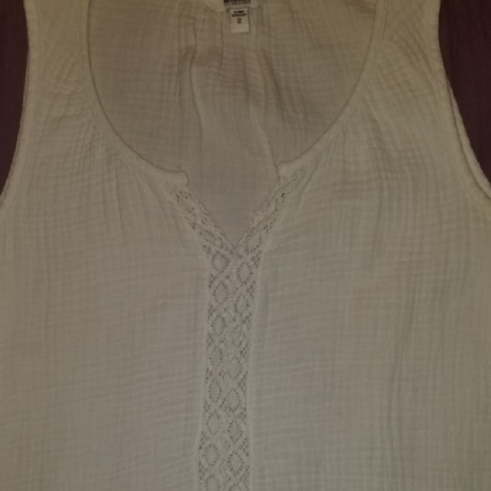 Sonoma White Tank Top w/ embroidery